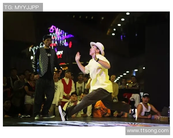 南京街舞队战术争议引发热议舞者们的不同声音与未来发展探讨 南京街舞队战术争议引发热议舞者们的不同声音与未来发展探讨