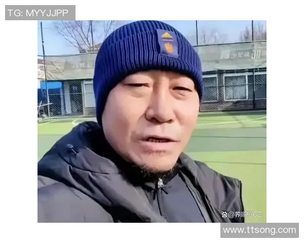 高峰足球运动员的辉煌生涯与他对中国足球发展的深远影响 高峰足球运动员的辉煌生涯与他对中国足球发展的深远影响